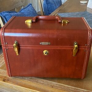 Samsonite Classic Chestnut Train Case